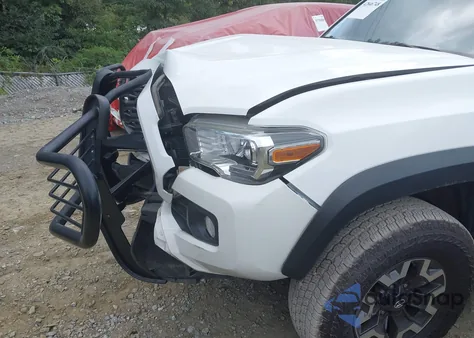 2021 Toyota Tacoma Trd Off-Road z USA, uszkodzony, nr VIN 3TMCZ5AN7MM377745